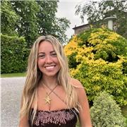 ¡Hola! Soy Hannah Jarvis Díaz, bilingüe, organizada y responsable, y doy clases particulares de primaria en todas las asignaturas